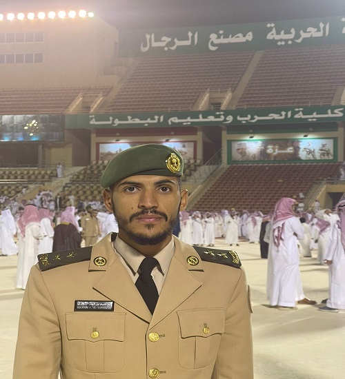 ابراهيم بن فهد بن عبيد الدبلان آل عجي يتخرج من كلية الملك عبدالعزيز الحربية برتبة "ملازم أول"
